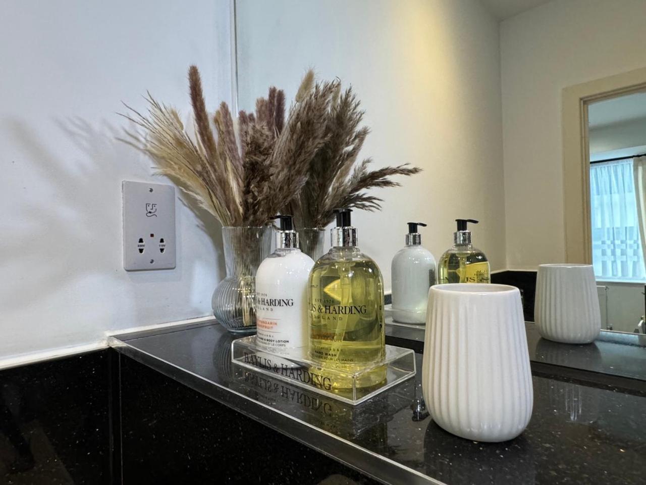 Luxury 2 Bedroom Apartment In Central Croydon With Free Parking Eksteriør bilde
