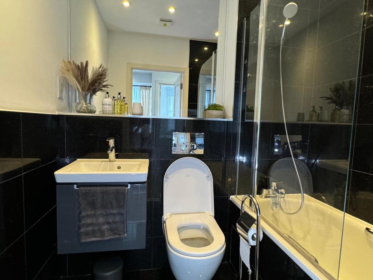 Luxury 2 Bedroom Apartment In Central Croydon With Free Parking Eksteriør bilde